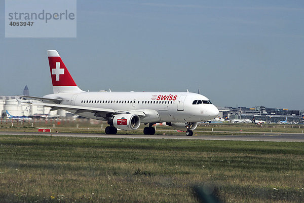 Swiss Airlines  Airbus  A 319  startet auf dem Frankfurter Flughafen  Frankfurt  Hessen  Deutschland  Europa