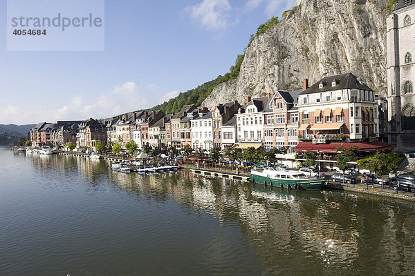 Dinant an der Maas  Provinz Namur  Wallonien  Belgien  Europa