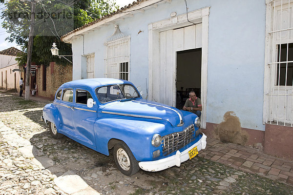 Oldtimer in Trinidad  Provinz Sancti Spíritus  Kuba  Lateinamerika  Amerika