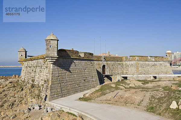Das Fort Forte de Sao Francisco Xavier von 1832  Porto  UNESCO Weltkulturerbe  Portugal  Europa