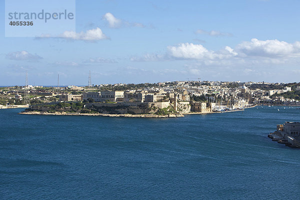 Grand Harbour  Blick von Valletta auf Kalkara  Valletta  Malta  Europa