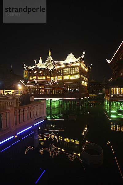 Altstadt  Nachtaufnahme  Shanghai  China  Asien