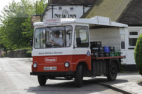 Milchwagen in Winchelsea  Sussex  England  Großbritannien  Europa