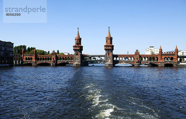 Oberbaumbrücke  Berlin  Deutschland  Europa