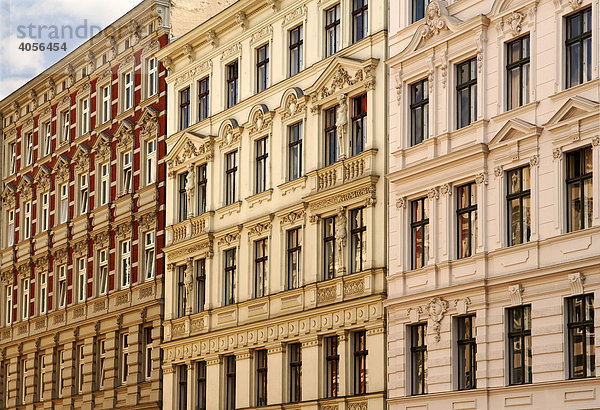 Renovierte Bürgerhäuser  Fassaden  Berlin-Kreuzberg  Berlin  Deutschland  Europa