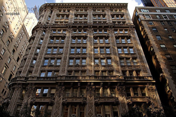 Dekorative Hochhausfassade  New York City  USA