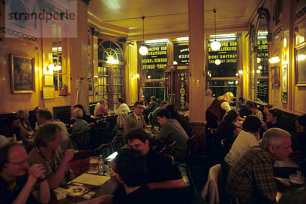 Bar Cafe La Mort Subite  alte Bierkneipe in der Innenstadt  Brüssel  Belgien  Benelux  Europa