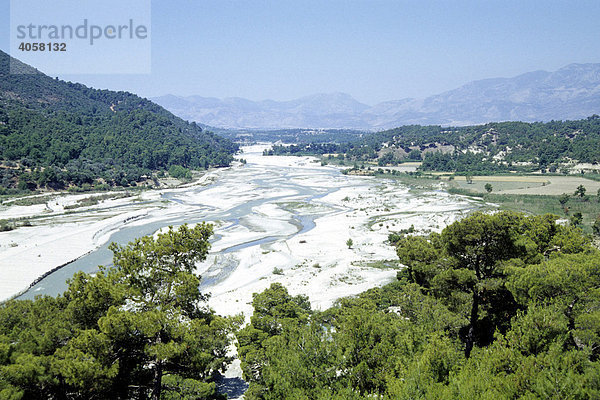Flussbett  Esen Cay Fluss  im Naturschutzgebiet  Saklikent  Akdagi Gebirge  Fethiye  Provinz Mugla  Türkei