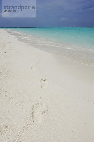 Fußspuren am Strand  Laguna Resort  Malediven  Indischer Ozean