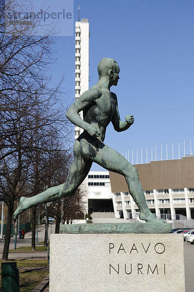 Paavo Nurmi-Denkmal  Marathonlauf  Olympiastadion  Helsinki  Finnland  Europa