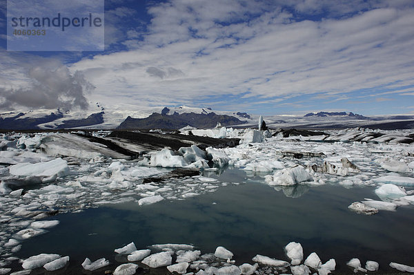 Eisberge  Gletscher  Joekulsarlon  Island  Europa