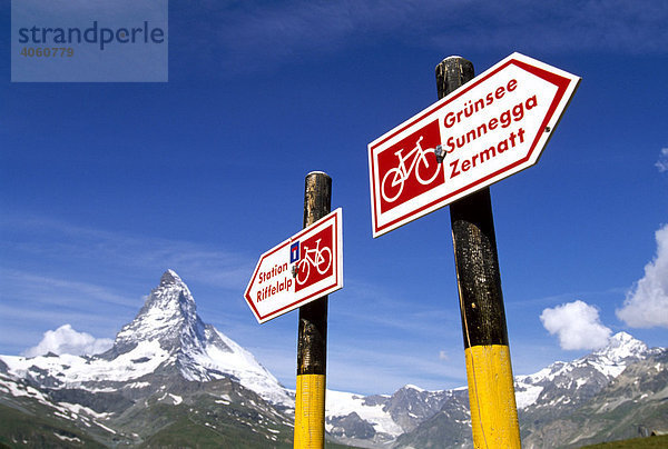 Wegmarkierung  Fahrradroute  Matterhorn  Zermatt  Wallis  Schweiz  Europa