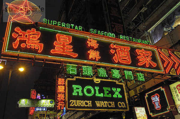 Leuchtreklame in Kowloon  Hongkong  China  Asien