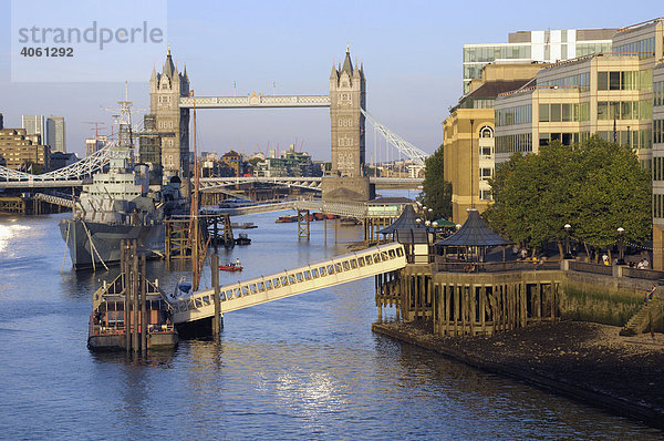 Themse  Tower Bridge  London  Großbritannien  Europa