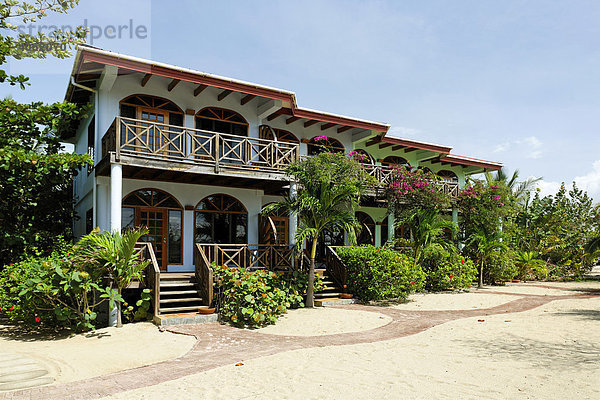 Reihenbungalows  Hamanasi Hotel  Hopkins  Dangria  Belize  Zentralamerika  Karibik