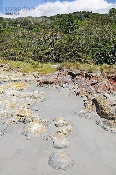 Vulkanische Erscheinungen im Rincon de la Vieja Nationalpark  Costa Rica  Mittelamerika