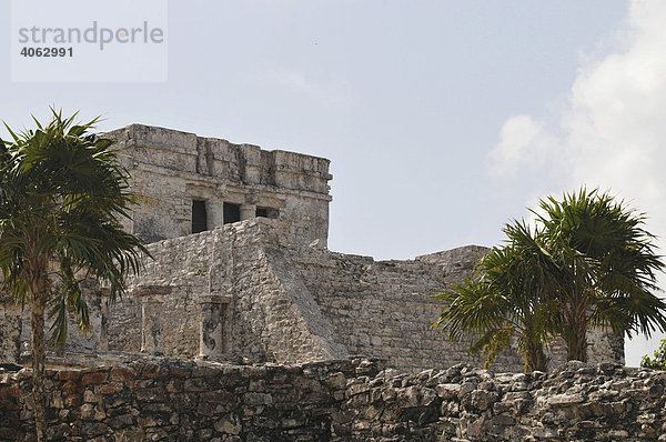 Burg  El Castillo  Tulum  Maya Ausgrabungsstätte  Quintana Roo  Halbinsel Yucatan  Mexiko  Zentralamerika