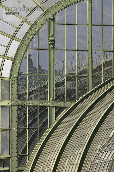 Detail  Spiegelung  Palmenhaus  Burggarten  Innere Stadt  Wien  Österreich  Europa