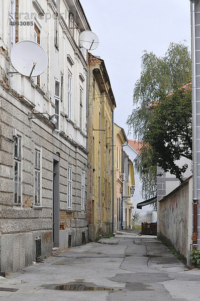 Enge Gasse  Altstadt  Karlovac  Kroatien  Europa
