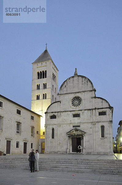 Kirche Sv. Marija  Dämmerung  Zadar  Kroatien  Europa