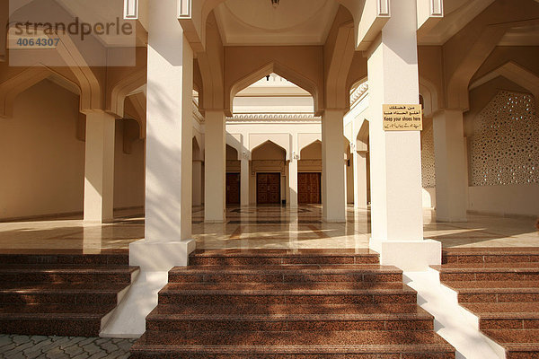 Treppenaufgang zu einer Moschee in Bur Dubai  Emirat Dubai  Vereinigte Arabische Emirate  VAE  Asien