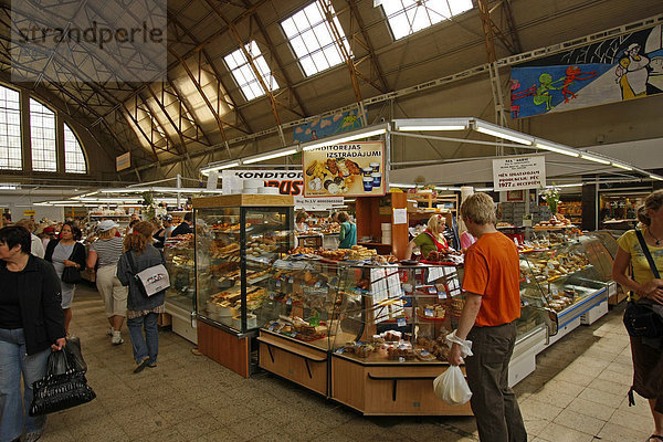 Markthallen in Riga  Lettland  Baltikum  Europa