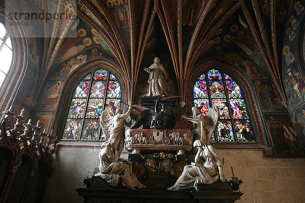 Innenraum der Kathedrale auf dem Wawel-Hügel in Krakau  Polen  Europa