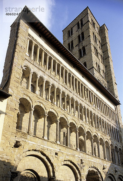 Säulenfassade  Basilika Santa Maria delle Pieve  Arezzo  Toskana  Italien  Europa