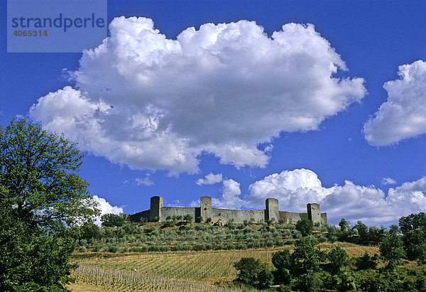 Mittelalterlicher Mauerring  Monteriggioni  Provinz Siena  Toskana  Italien  Europa