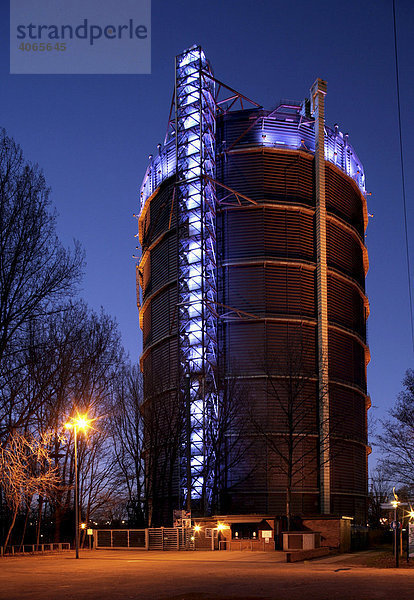 Landmarke Gasometer  Oberhausen  Ruhrgebiet  Nordrhein-Westfalen  Deutschland  Europa
