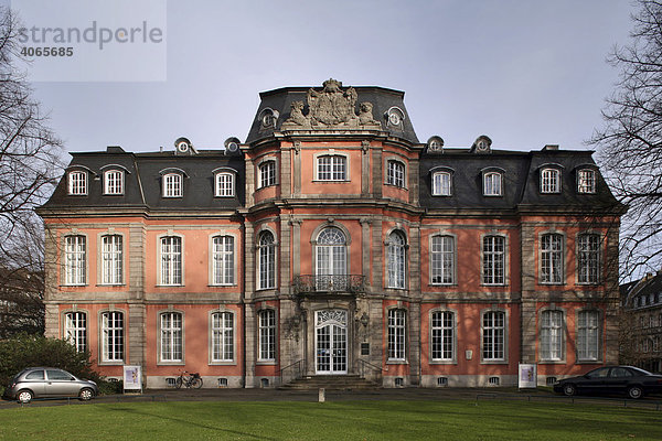 Schloss Jägerhof im Hofgarten  Düsseldorf  Nordrhein-Westfalen  Deutschland  Europa
