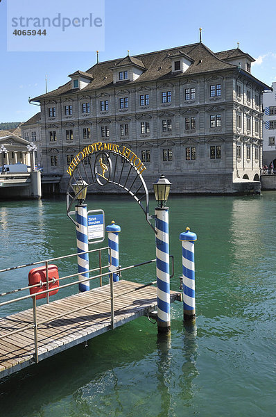Schiffssteg Hotel Storchen und Rathaus  Zürich  Schweiz  Europa