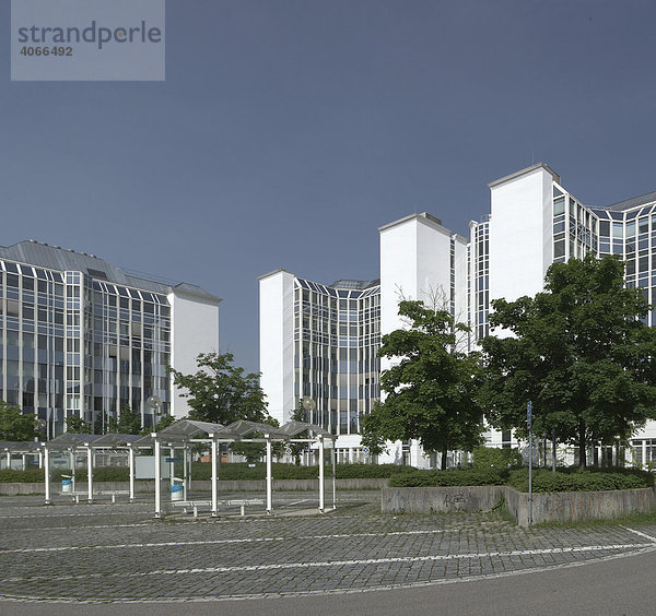 Moderne Architektur  Busstation am Park&Ride Heimeranplatz München  Bayern  Deutschland  Europa