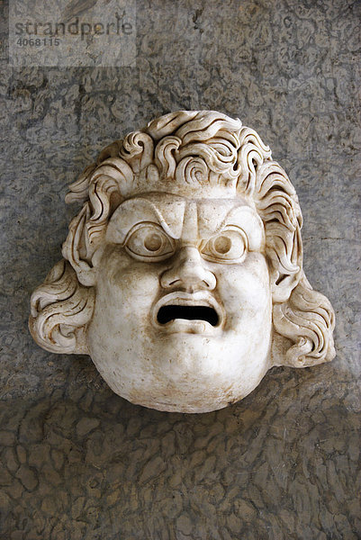 Maske aus der Antike im Vatikanmuseum  Vatikan  Rom  Italien  Europa