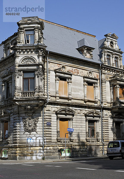 Unrestauriertes Bürgerhaus von 1882 an der Talstraße  Leipzig  Sachsen  Deutschland  Europa