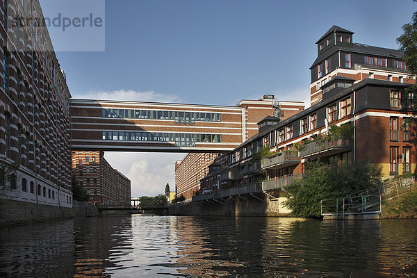 Elsterpark  Loft  ehemalige Buntgarnfabrik  Industriedenkmal an der Weißen Elster  Plagwitz  Leipzig  Sachsen  Deutschland  Europa