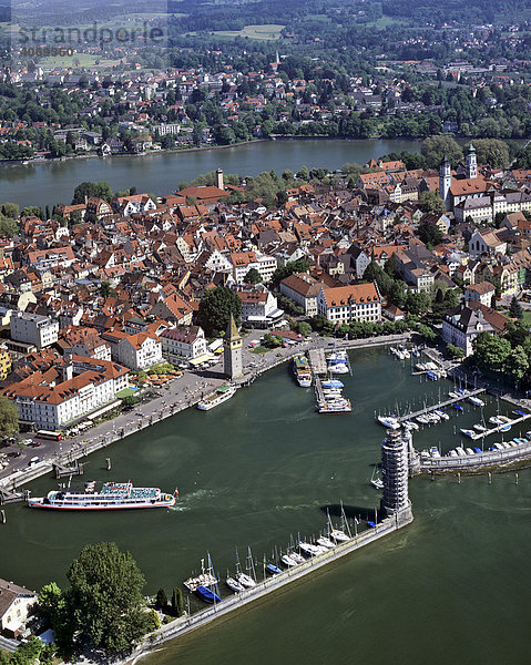 Lindau am Bodensee  Altstadt  Hafen  Schwaben  Bayern  Deutschland  Europa  Luftbild
