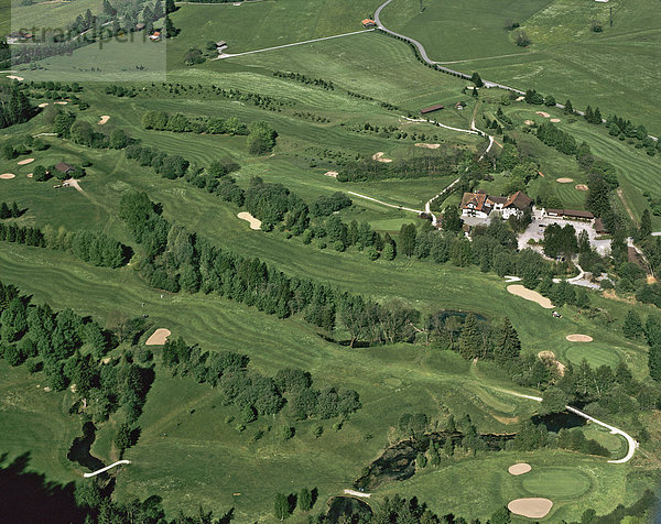Golfplatz des Golfclub Garmisch Partenkirchen bei Oberau  Loisachtal  Werdenfelser Land  Werdenfels  Oberbayern  Bayern  Deutschland  Europa  Luftbild
