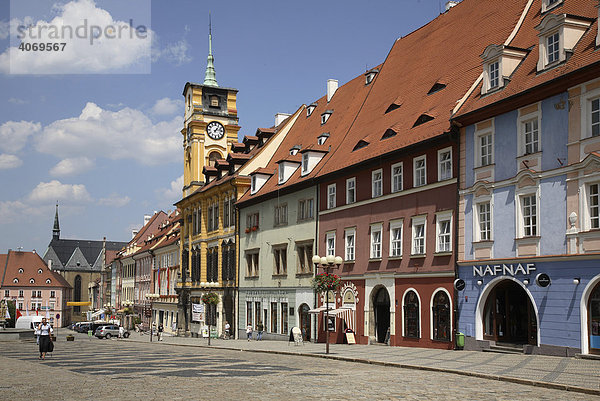 Marktplatz und Zentrum von Eger  Cheb  Egerland  Tschechische Republik  Europa
