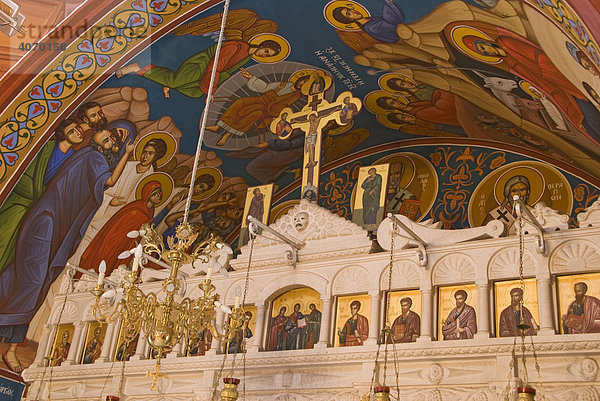 Altareingang  Basilika Agios Georgios  Coral Bay  Zypern