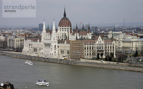 Parlament  Donau  Budapest  Ungarn  Europa