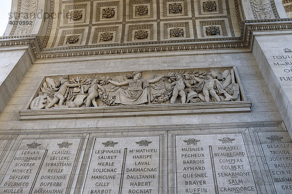 Fragment an der Innenmauer des Triumphbogens  Paris  France  Europe