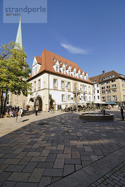 Hauptplatz in der Altstadt von Bielefeld  Nordrhein-Westfalen  Deutschland  Europa
