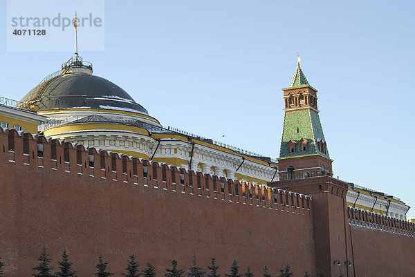 Kreml-Mauer  Senatspalast und Senats-Turm  Moskau  Russland