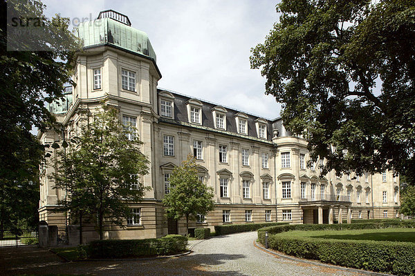 Bundesfinanzhof  Oberster Gerichtshof des Bundes für Steuern und Zölle in München  Bayern  Deutschland  Europa