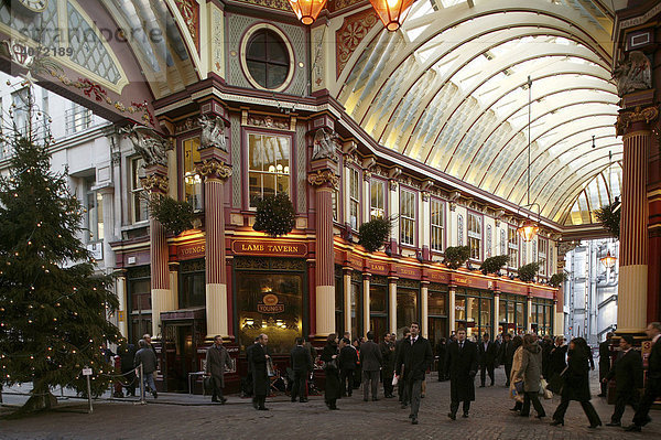 Die Einkaufspassage Leadenhall Market im Finanzviertel von London  England  Großbritannien  Europa