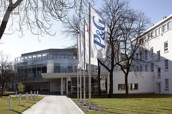 Hauptverwaltung  Firmensitz des Kosmetikanbieters Wella AG  gehört zum US-Konzern Procter und Gamble  in Darmstadt  Hessen  Deutschland  Europa