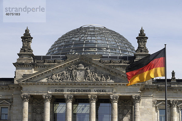 Reichstagsgebäude  Regierungsviertel  Berlin  Deutschland  Europa