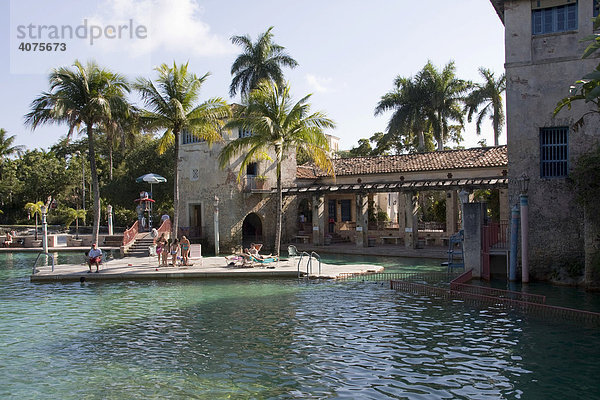 Im Freibad Venetian Pools in Coral Gables  Miami  Florida  USA