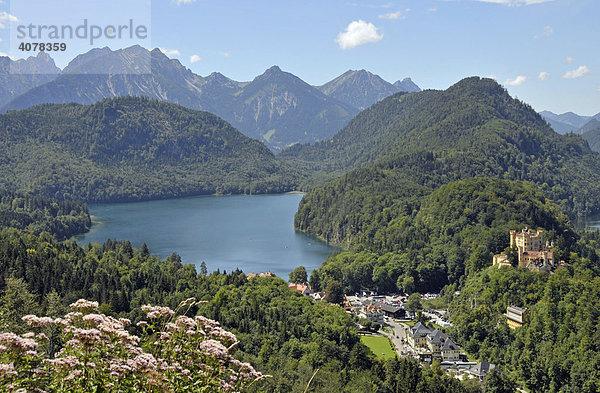 Schloss Hohenschwangau  Schwangau  Ostallgäu  Allgäu  Bayern  Deutschland  Europa